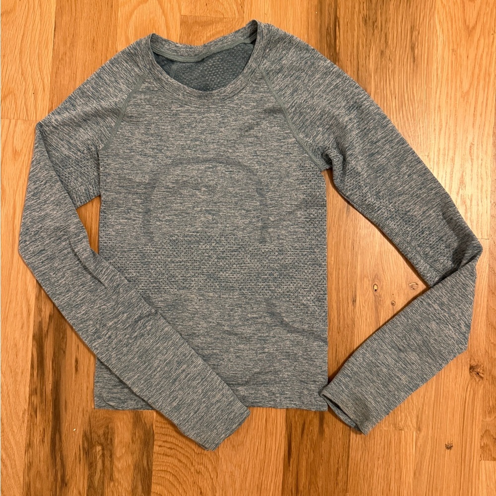 Lululemon Athletica Blue Long Sleeve Top
